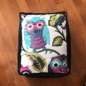 Colorful pretty owl print comforter and flannel sheet set.